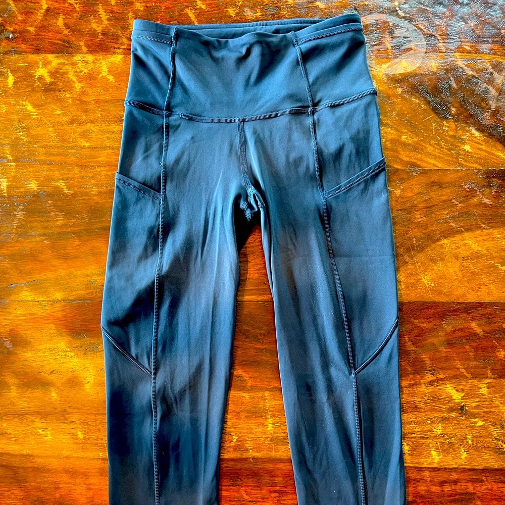 Lululemon Crop Navy Leggings